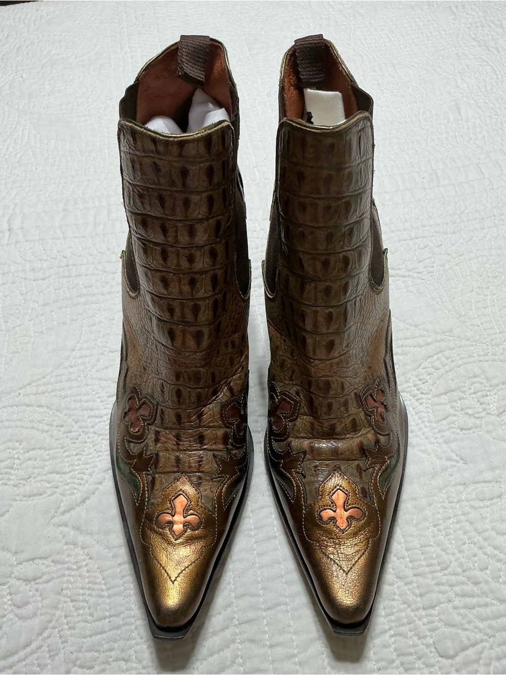 EUC Donald J Pliner Couture Bronze Western Ankle Boots Croc Embossed Leather 8.5